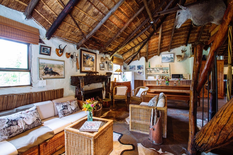 Lodge Lounge